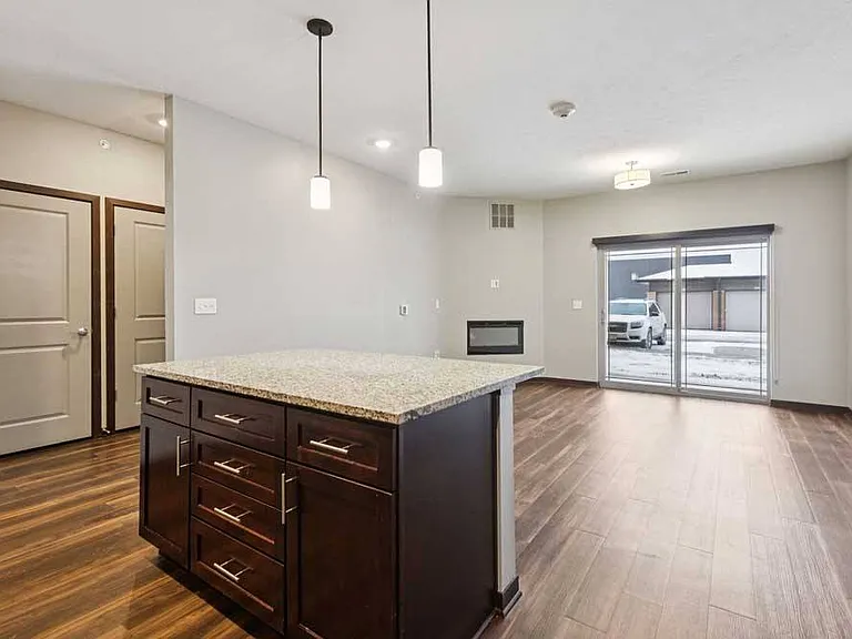360 at Jordan West — Photo 84