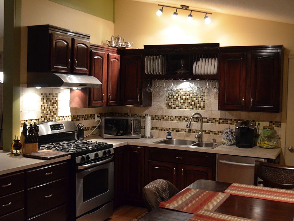 1st image of 1001 Olmstead St