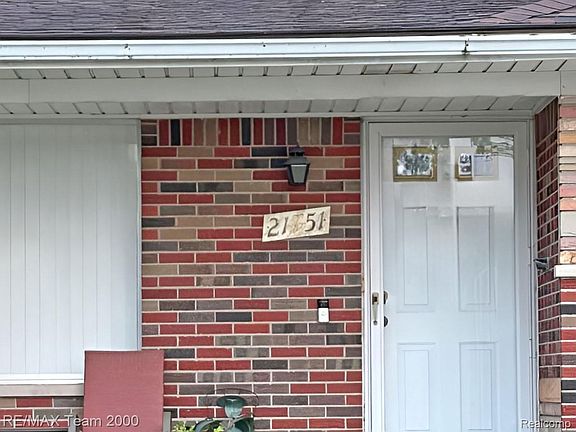 2nd image of 21751 Raven Ave