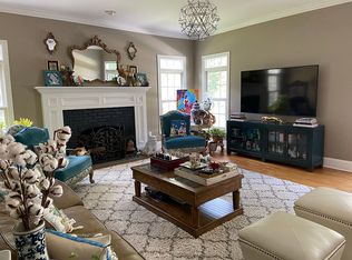 35 Trailside Dr, Monroe, CT 06468