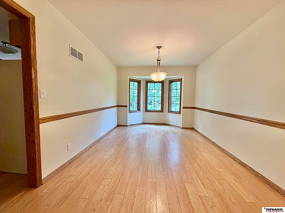 4th image of 8120 Stockwell St