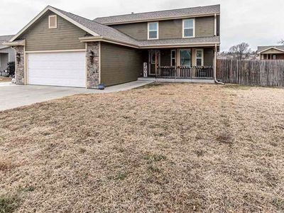 916 Meadowbrooke Ln, Junction City, KS, 66441