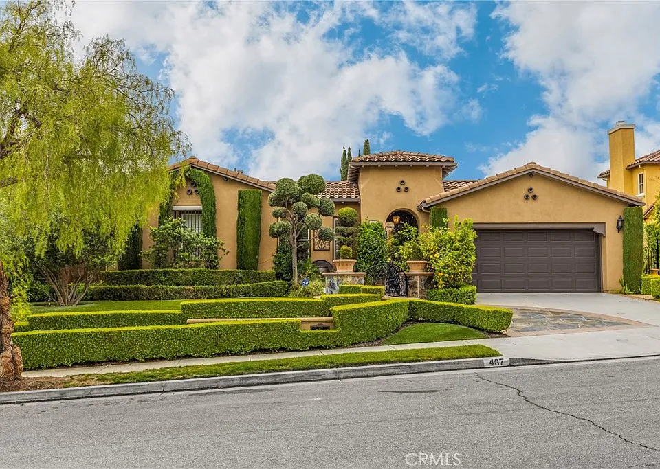467 Tangerine Pl