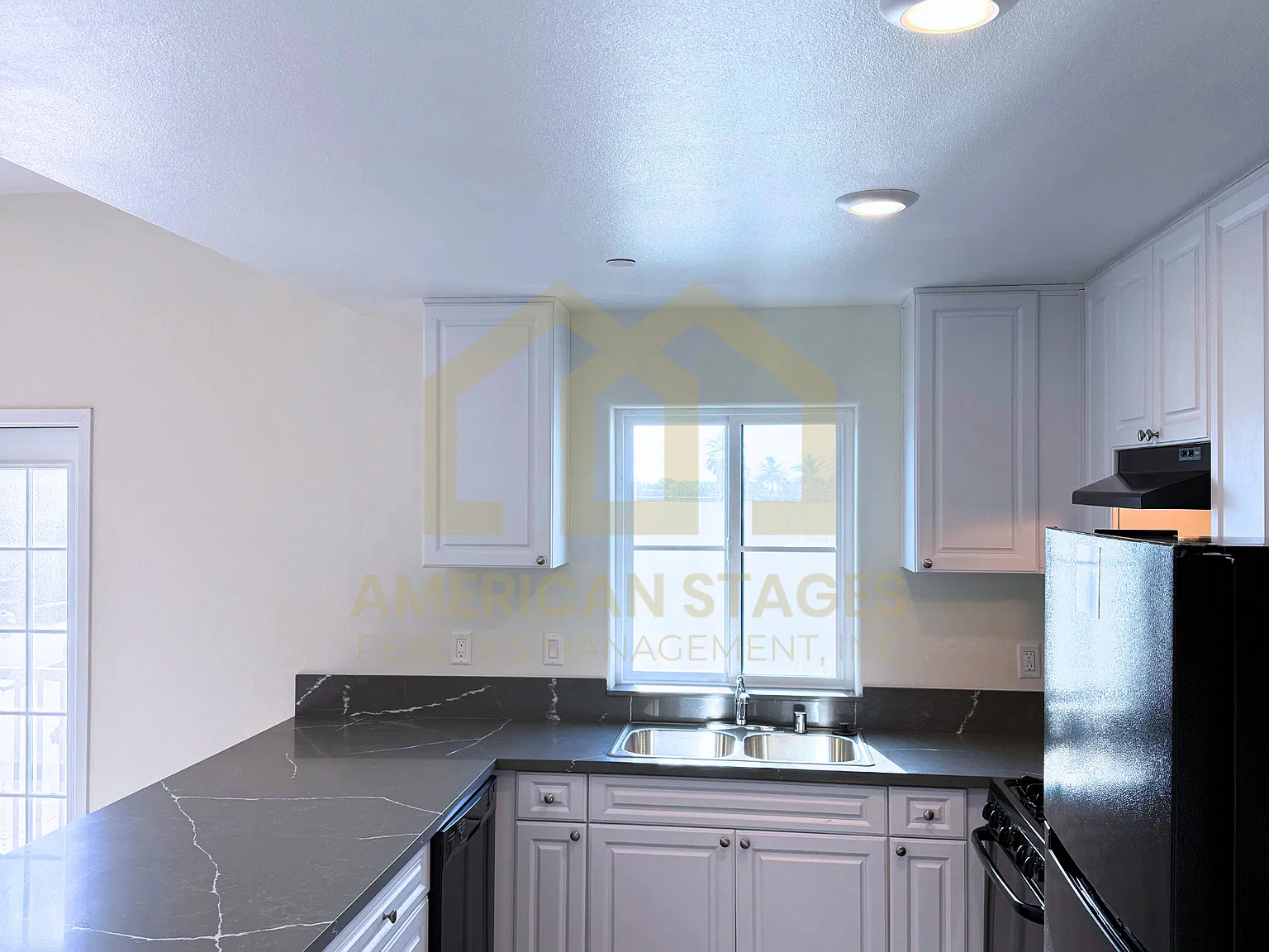 101 North Broadway - 205 — Photo 3