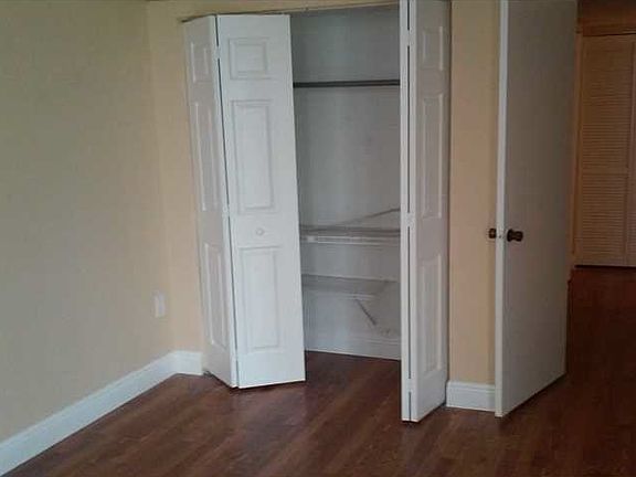 4th image of 17890 W Dixie Hwy APT 707