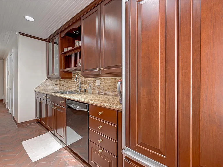 6329 Del Monte Dr #100 — Photo 21