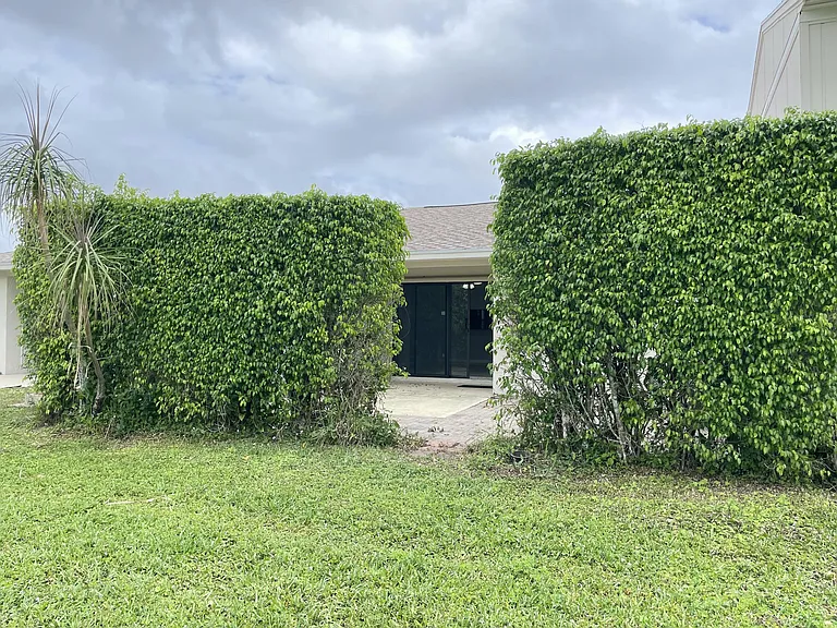 16344 Country Lake Cir — Photo 40