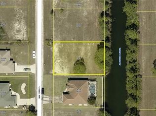 2909 NW 22nd Pl, Cape Coral, FL 33993