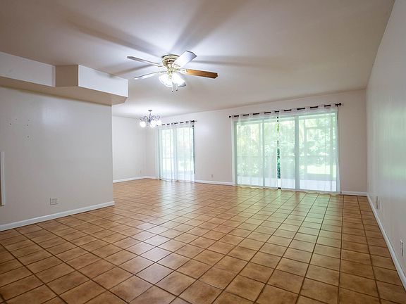 3rd image of 9713 N New River Canal Rd APT 303