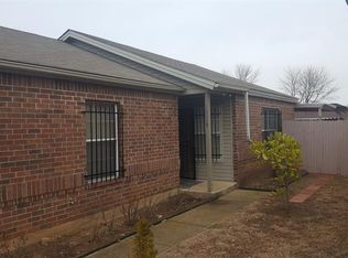 10215 Carolina Oaks Dr, Dallas, TX 75227