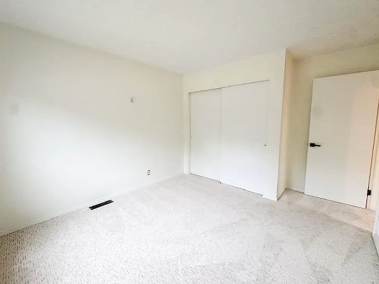 2 Shanbrook Dr — Photo 14