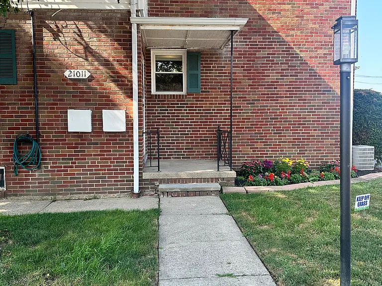 21011 Westway Dr #1 — Photo 27