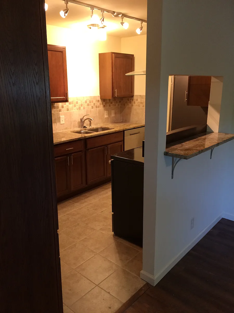 Building Photo - 2602 Oaklawn Ave #A