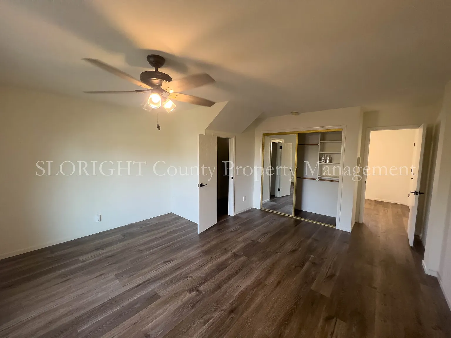 3 bed, 2.0 bath, 1698 sqft, $3,250 — Photo 4