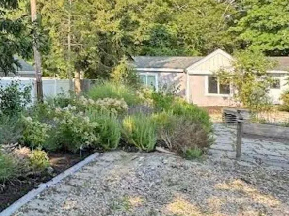 269 Railroad Avenue, Center Moriches, NY 11934