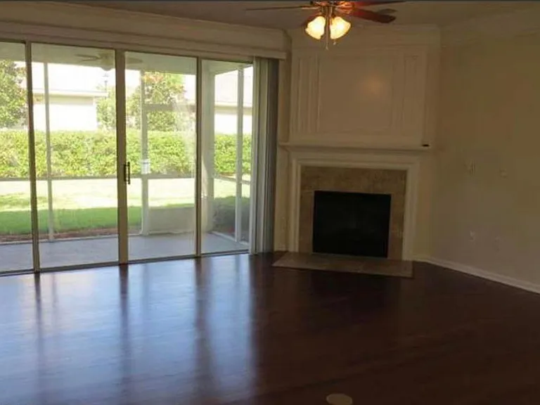 11171 Castlemain Cir W — Photo 3