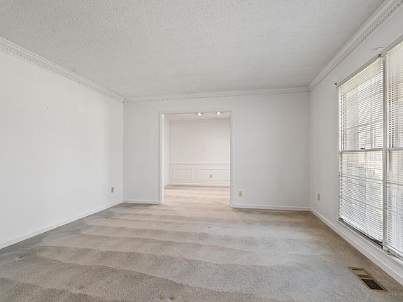 3rd image of 111 Woodward Rd