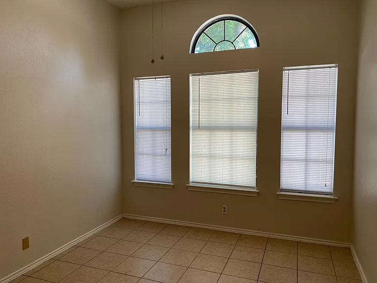 9943 Echo Plain Dr — Photo 6