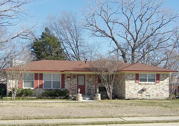 2nd image of 4006 Skyline Dr
