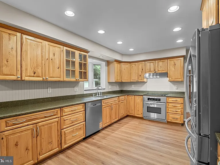 16632 S Westland Dr — Photo 13