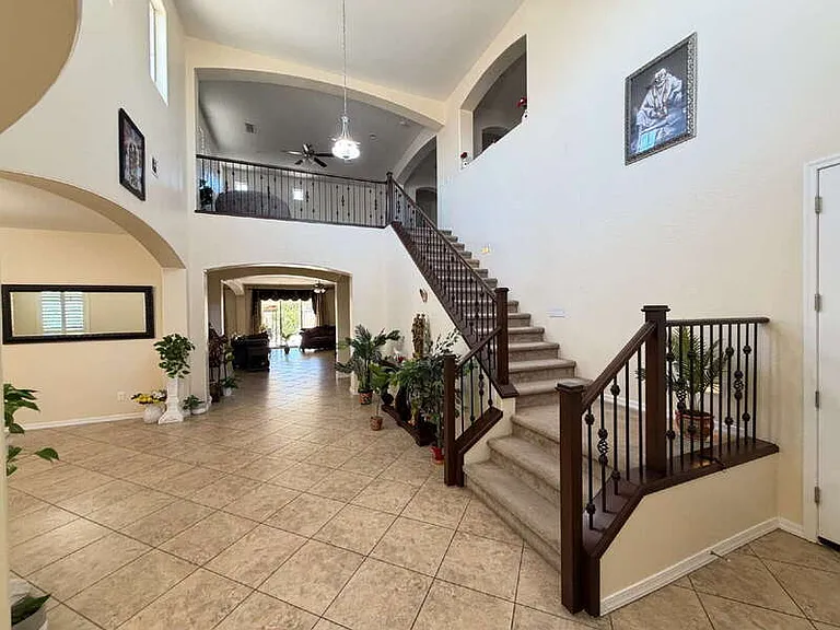 2595 E Ebony Dr — Photo 4