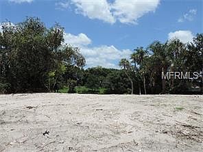 1st image of 3226 N Seclusion Dr