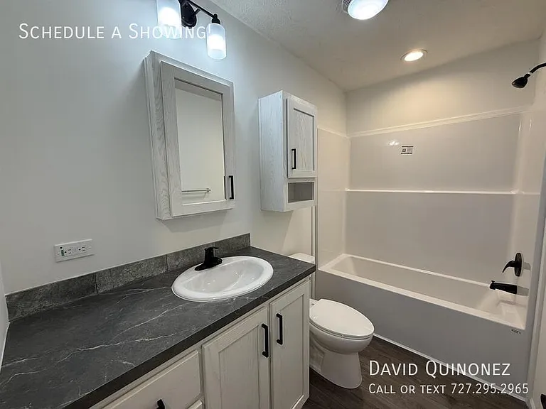 6271 Roosevelt — Photo 8