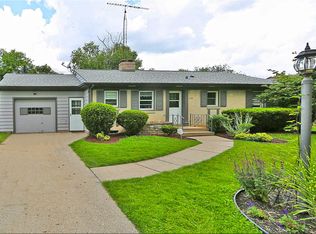 1138 W Colonial Dr, Mount Pleasant, WI 53405