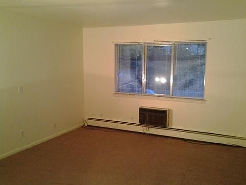 2nd image of 812 Benson Ave NE