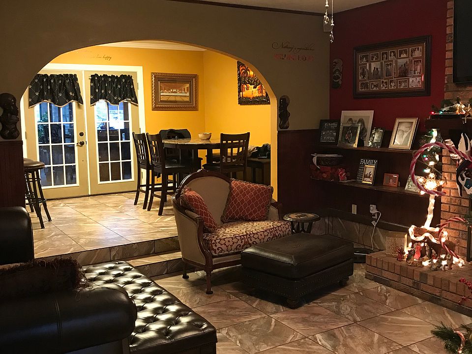 1st image of 190 Country Village Dr