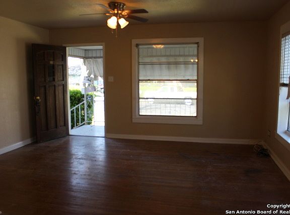 5th image of 134 Dokes Dr