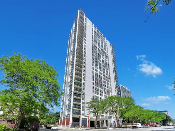 (undisclosed Address), Chicago, IL 60610