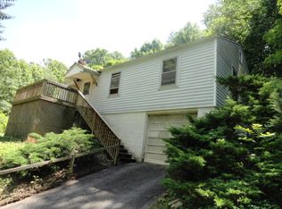 1248 Heatherwood Rd, Bluefield, WV 24701