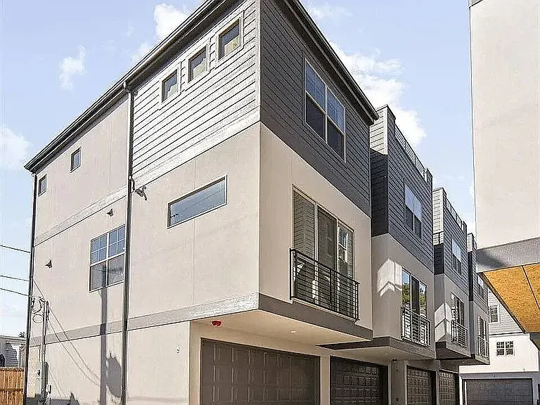 2828 N Federal Blvd — Photo 5