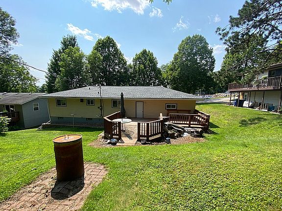 2nd image of 221 N 14th Ave