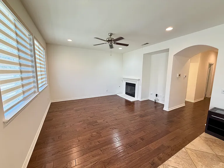 12488 Celebration Dr — Photo 14
