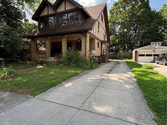 2nd image of 111 S Rose Blvd