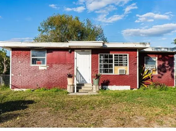 3321 Handy Ct, Fort Myers, FL 33916