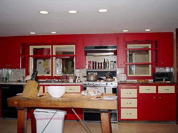 French country kitchen