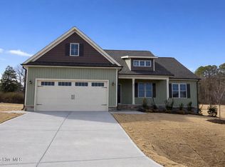 275 Tee Dr, Selma, NC 27576