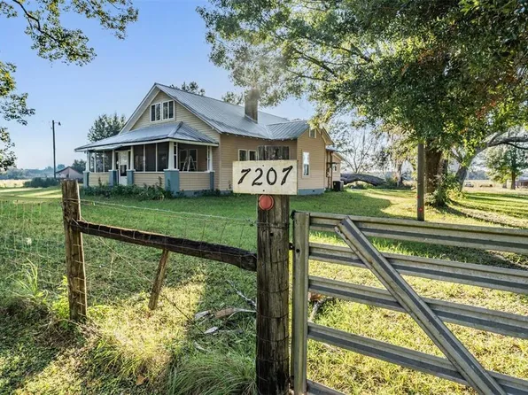 7207 Elwood Rd, Zephyrhills, FL 33540