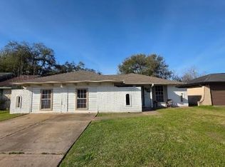 1526 Diplomat Way, Houston, TX 77088