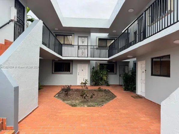 1360 W 41st St APT 106, Hialeah, FL 33012