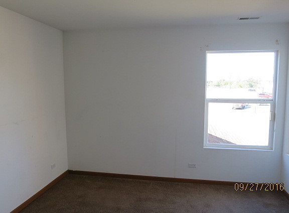 4th image of 21923 Jeffrey Ave