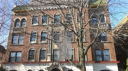 2nd image of 1742 N Humboldt Blvd #4O2