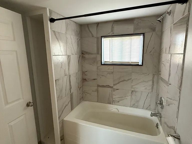 51 Laverack Ave #U — Photo 9
