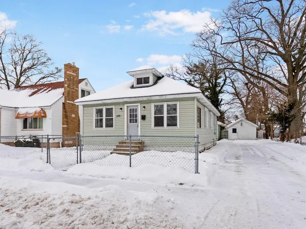 2208 Jefferson St, Muskegon Heights, MI 49444