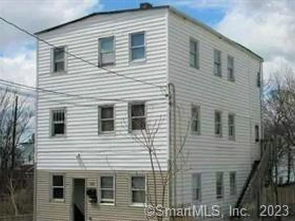 33 Violet Street, Waterbury, CT 06704