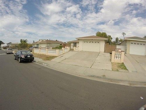 1st image of 5840 Altamont Dr