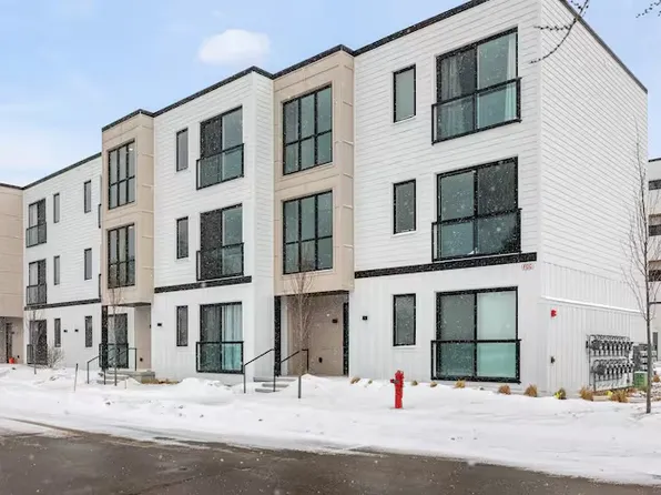 705 Cypress St, Traverse City, MI